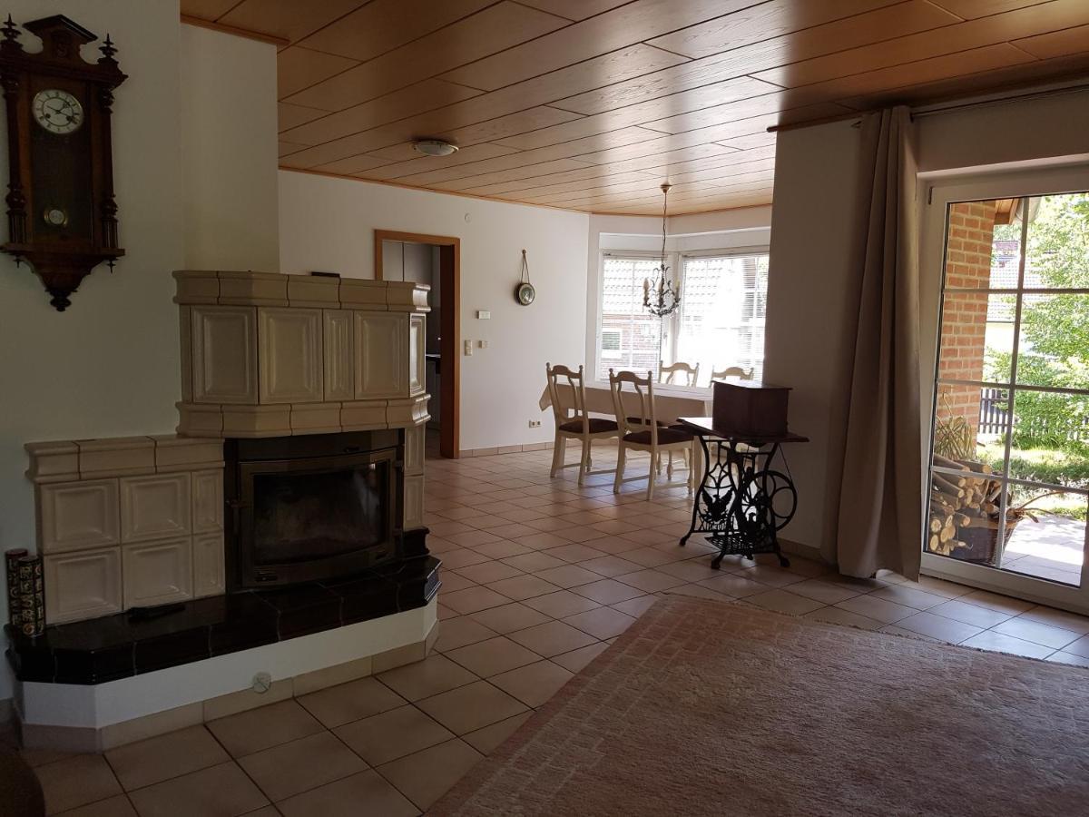 Ferienhaus Am Waldrand Stedden Villa Luaran gambar