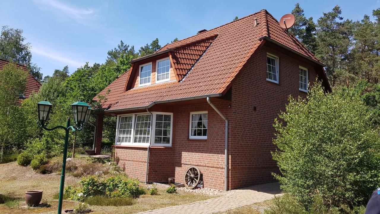 Ferienhaus Am Waldrand Stedden Villa Luaran gambar